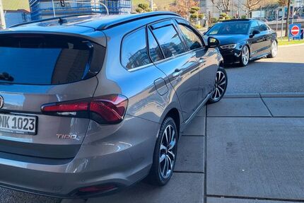 Fiat Tipo 78.000 km 10.500 € Stuttgart 70378