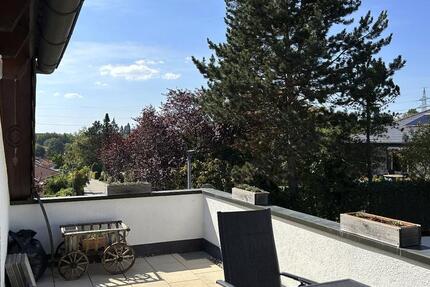 3-Zimmer-DG-Wohnung mit herrlicher Dachterasse in Sifi-Maichingen zimmer