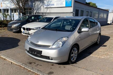 Toyota Prius 144.000 km 6.900 € Fellbach-Stuttgart 70736