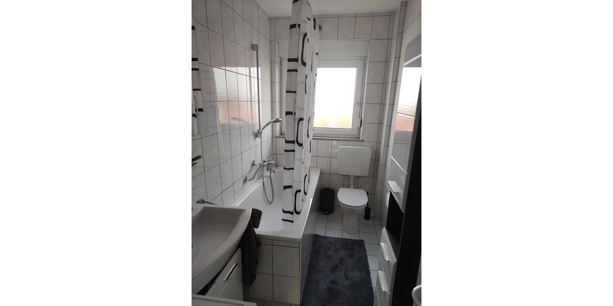 Etagenwohnung Gerlingen - 3 Zimmer, 70 m&sup2;, 1.350&euro; | Angebot:26424771