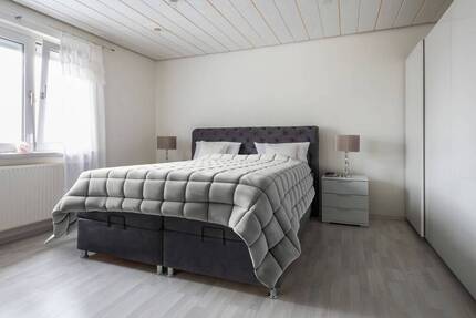 Großzügige Drei-Zimmer-Wohnung mit Garagenstellplatz und traumhafter Aussicht in Stuttgart-Rohr 3 zimmer