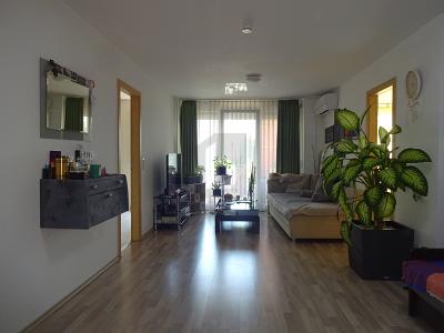 WUNDERSCHÖN MIT SÜDWESTBALKON IN BONLANDEN 2.5 zimmer