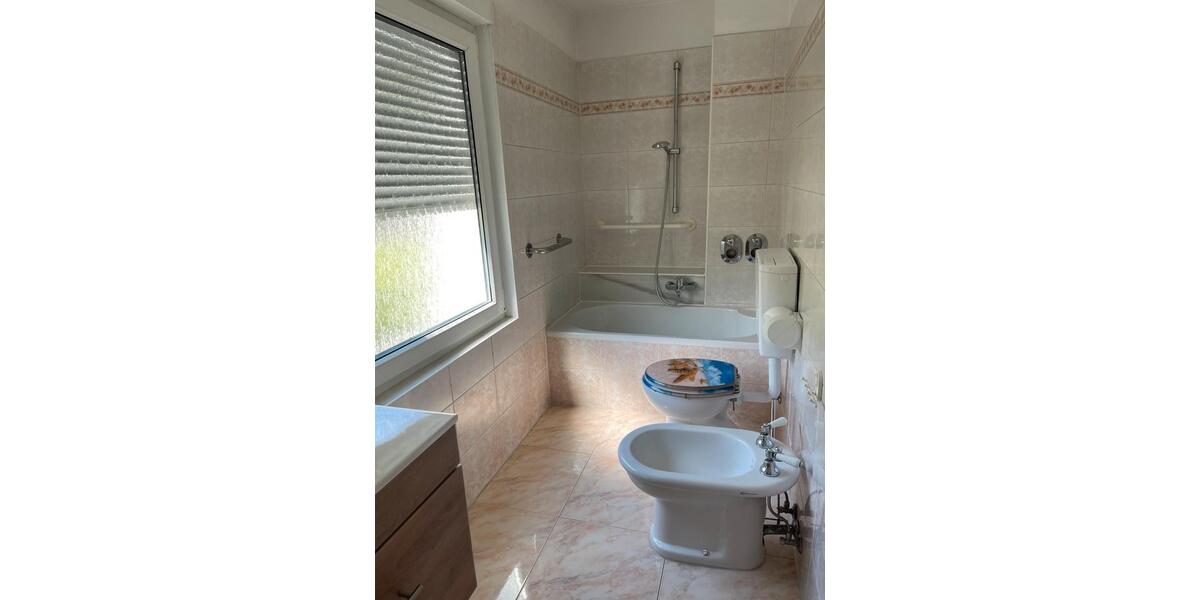 Erdgeschoßwohnung Kornwestheim - 3 Zimmer, 74 m&sup2;, 1.300&euro; | Angebot:26147818