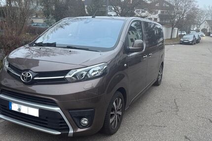 Toyota Proace (Verso) 155.000 km 25.000 &euro; Leonberg 71229