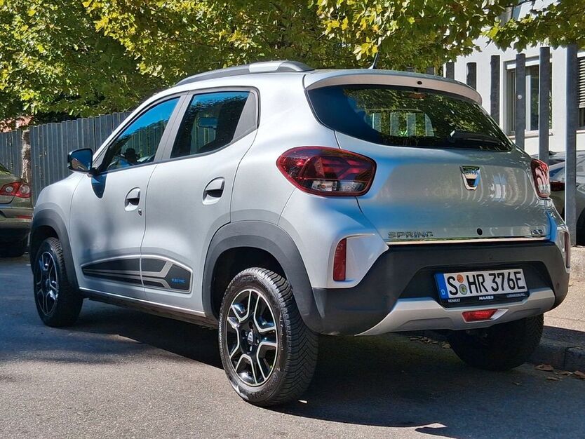 Dacia Spring 30.100 km 9.750 € Stuttgart 70376