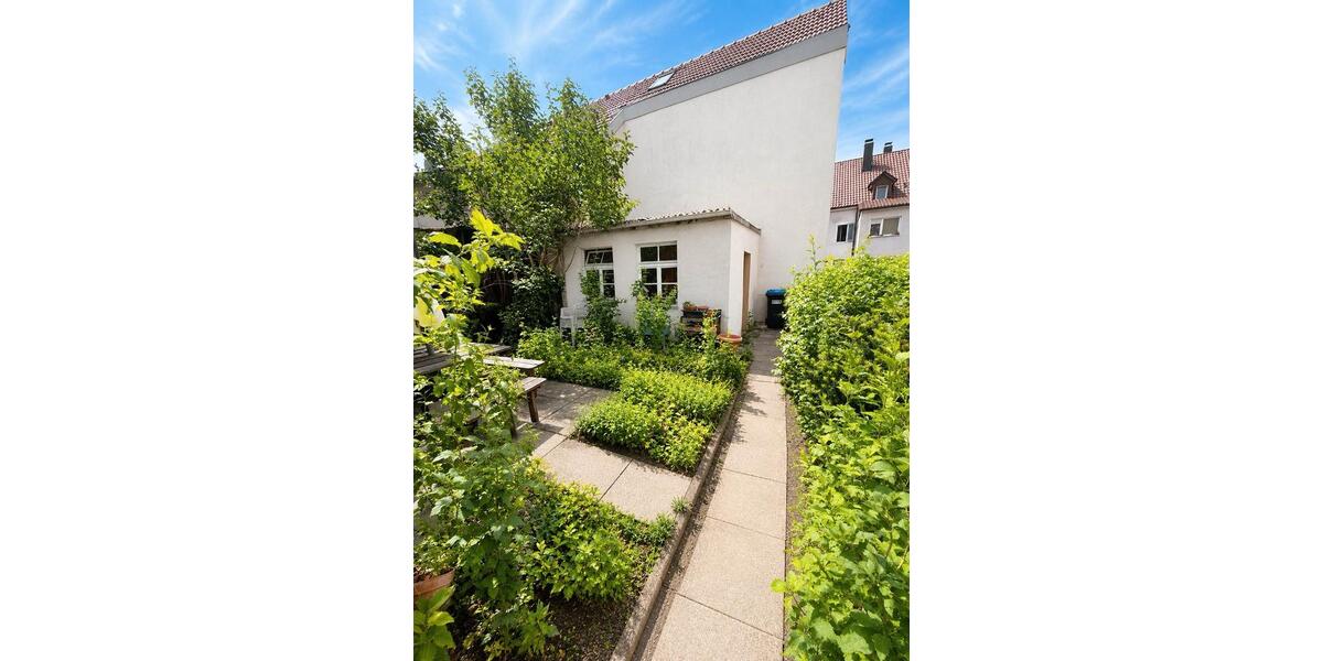 Erdgeschoßwohnung Esslingen am Neckar - 3 Zimmer, 55 m&sup2;, 205.000&euro; | Angebot:27071571