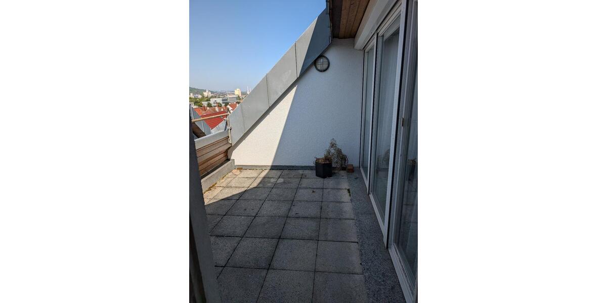 Wohnen über den Weinbergen – Stilvolle 3,5-Zimmer-Maisonette 3.5 zimmer