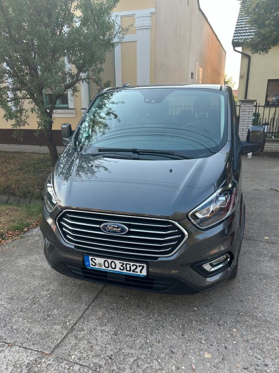 Ford Tourneo Custom 42.000 km 41.799 € Winnenden 71364