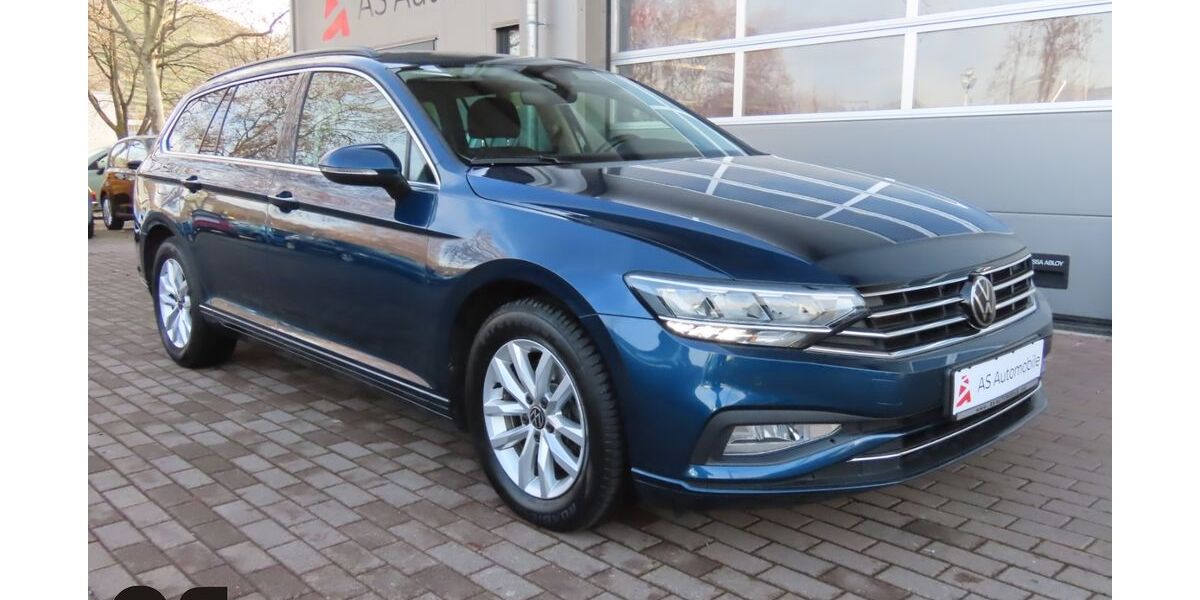 VW Passat 99.000 km 25.467 &euro; Stuttgart 70329