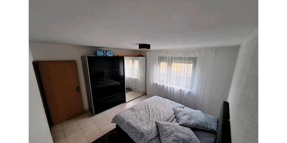 Erdgeschoßwohnung Ditzingen - 3 Zimmer, 79 m&sup2;, 900&euro; | Angebot:26313635