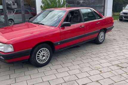 Audi 100 141.000 km 6.950 € Urbach 73660