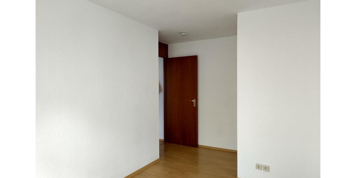 Etagenwohnung Esslingen am Neckar Hegensberg - 3 Zimmer, 77 m&sup2;, 330.000&euro; | Angebot:23648771