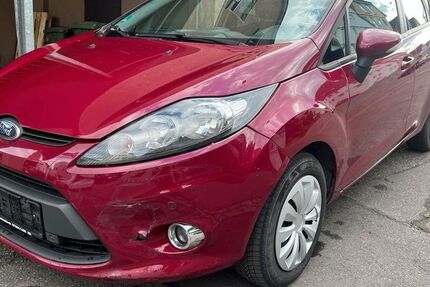 Ford Fiesta 150.000 km 2.700 &euro; Stuttgart 70195