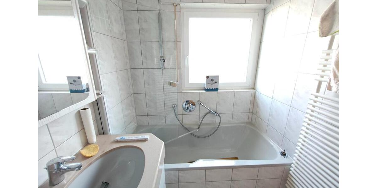 Etagenwohnung Leonberg - 3 Zimmer, 87 m&sup2;, 910&euro; | Angebot:26249345