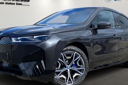 BMW iX 4.900 km 114.923 &euro; Nürtingen 72622