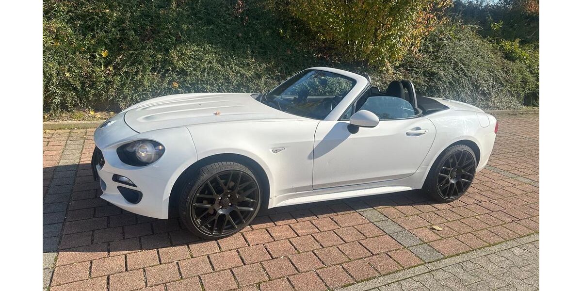 Fiat 124 Spider 35.000 km 17.000 &euro; Vaihingen Enz 71665