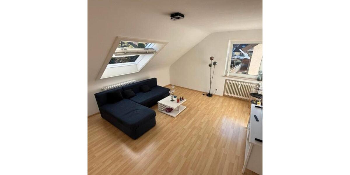 Schöne Dachgeschosswohnung in Stuttgart Rohracker 3 zimmer