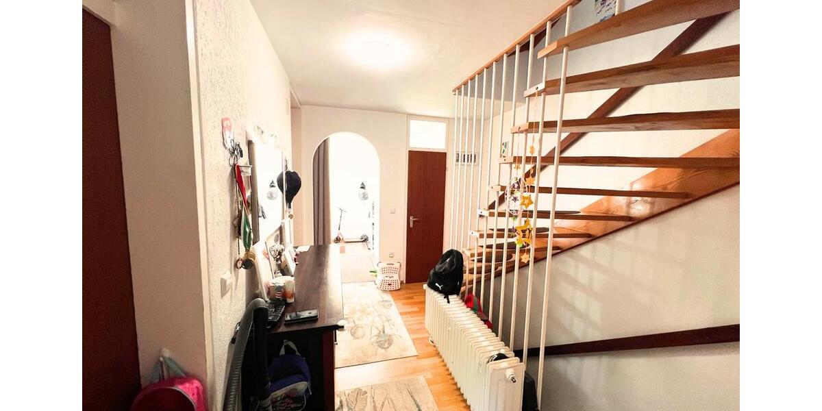 Reihenhaus Ludwigsburg Oßweil - 5 Zimmer, 125 m&sup2;, 610.000&euro; | Angebot:24707967