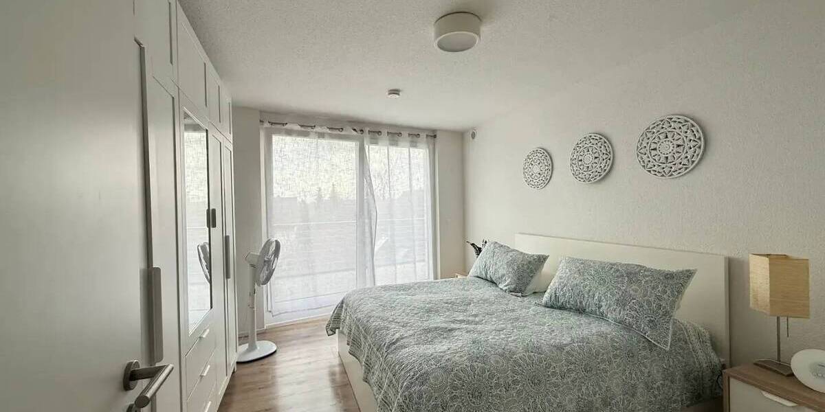 Etagenwohnung Filderstadt Bernhausen - 4 Zimmer, 136 m&sup2;, 2.000&euro; | Angebot:26786862