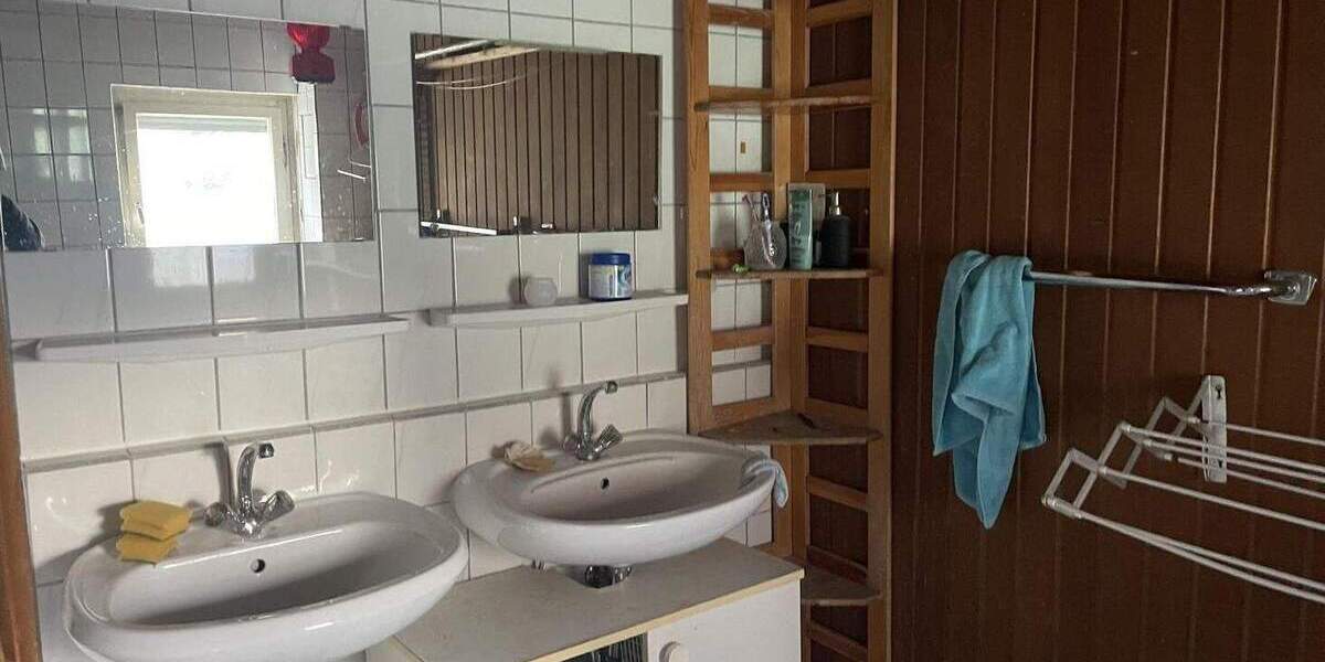 Mehrfamilienhaus, Wohnhaus Ludwigsburg Eglosheim - 1 Zimmer, 230 m&sup2;, 279.000&euro; | Angebot:25156216