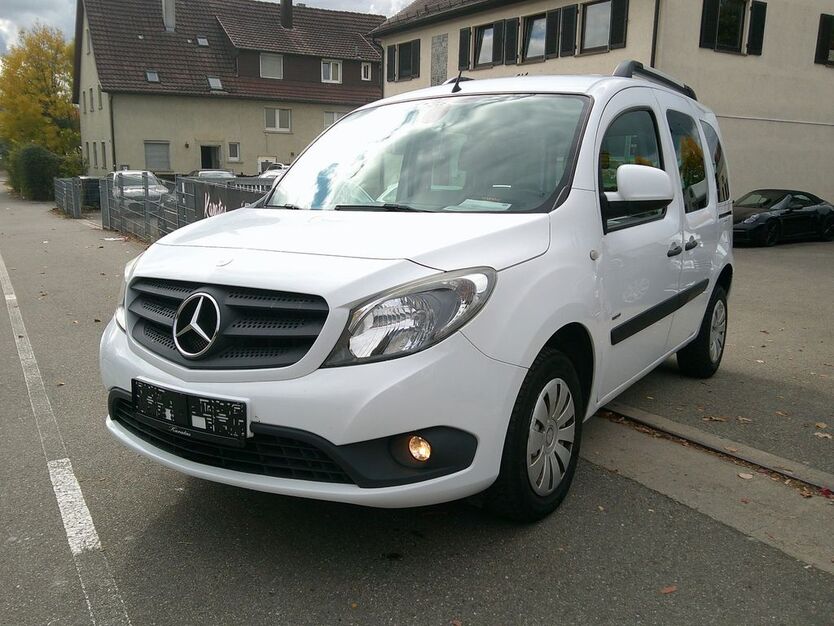 Mercedes-Benz Citan 183.000 km 8.940 € Sindelfingen 71065