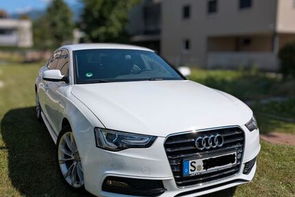 Audi A5 182.000 km 12.800 &euro; Stuttgart 70178