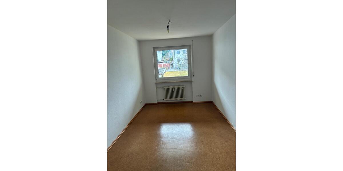 Etagenwohnung Filderstadt - 4 Zimmer, 94 m&sup2;, 1.400&euro; | Angebot:26670361