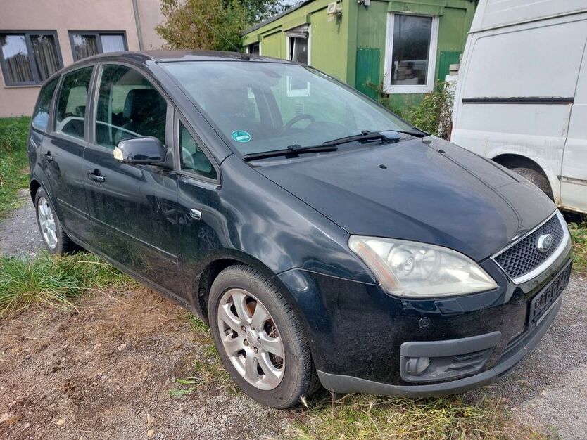 Ford Focus 131.984 km 2.500 € Fellbach 70736
