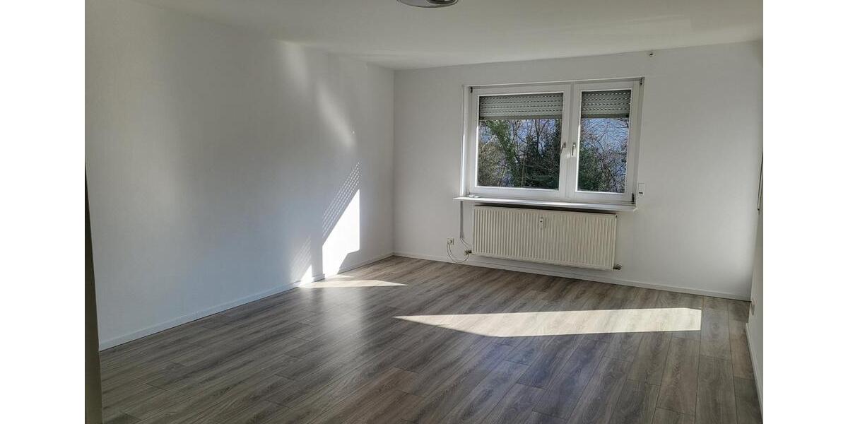 Etagenwohnung Esslingen am Neckar Pliensauvorstadt - 3.5 Zimmer, 82 m&sup2;, 327.900&euro; | Angebot:26400604