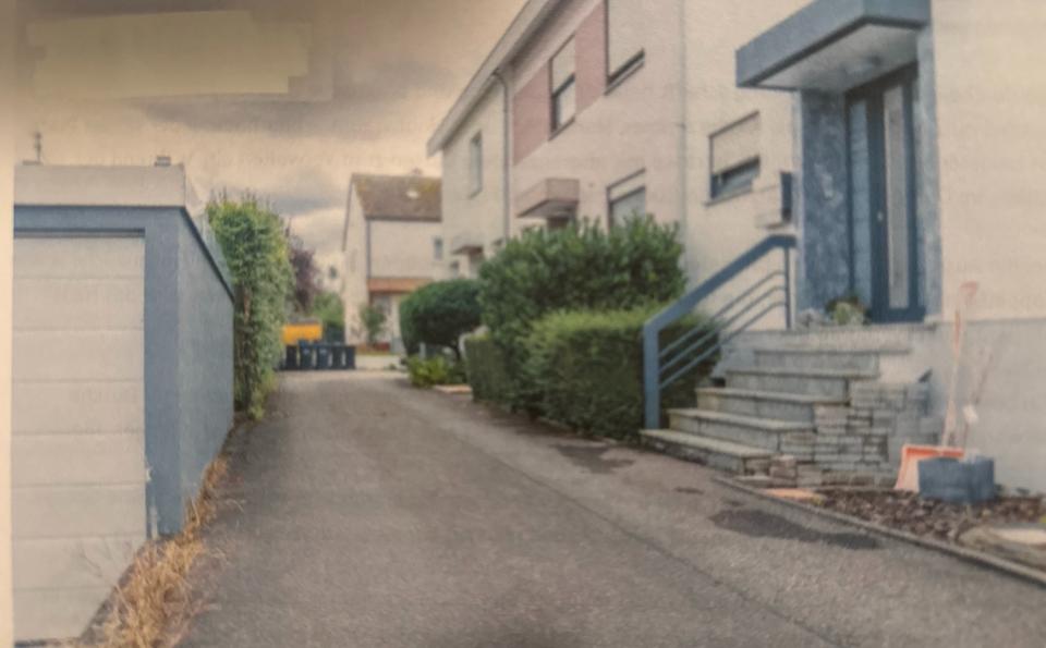 Reihenhaus Riederich - 8 Zimmer, 144 m&sup2;, 550.000&euro; | Angebot:25883803