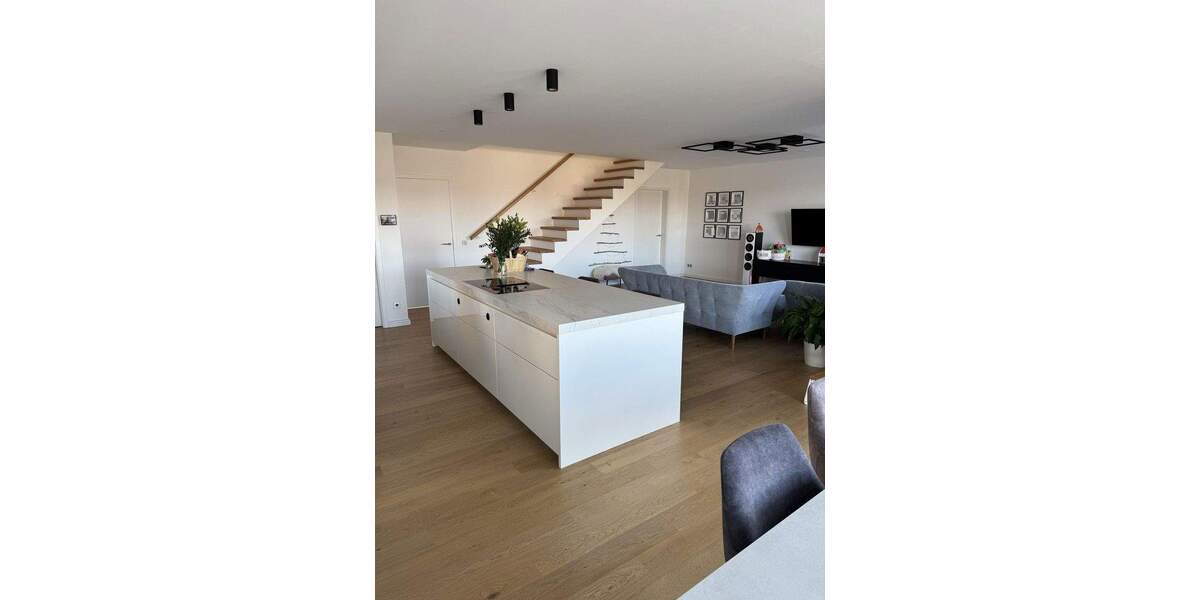 Doppelhaushälfte Renningen Malmsheim - 6 Zimmer, 226 m&sup2;, 2.850&euro; | Angebot:25629869