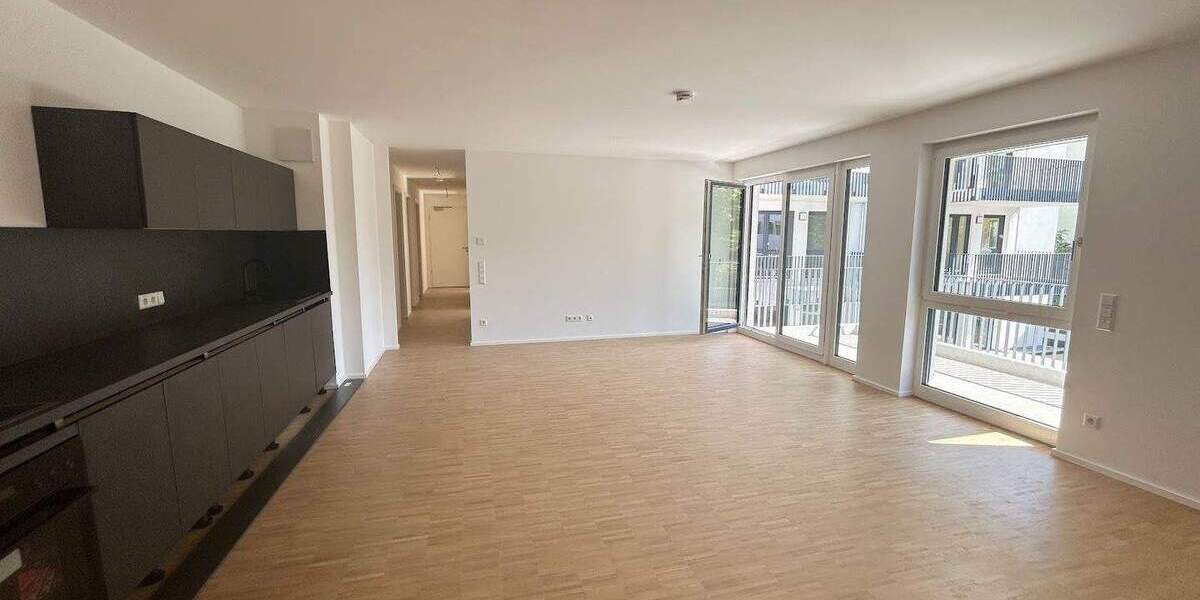 Etagenwohnung Stuttgart Untertürkheim - 4 Zimmer, 104 m&sup2;, 1.790&euro; | Angebot:23059546