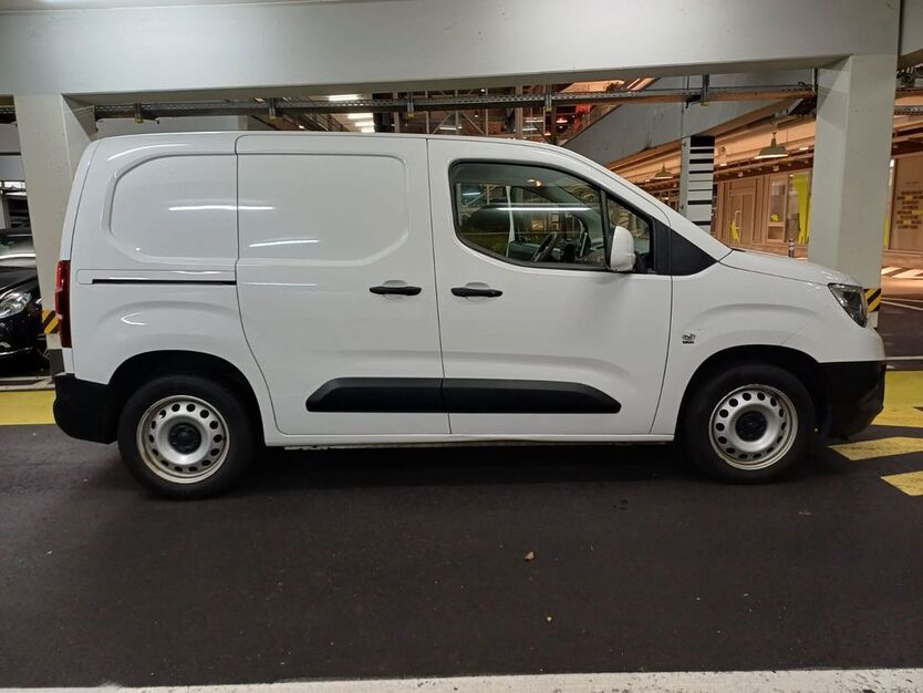 Opel Combo 105.000 km 11.500 € Esslingen am Neckar 73733