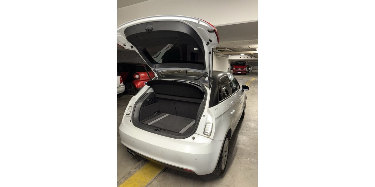 Audi audi a1 83.763 km 15.000 &euro; Stuttgart 70173