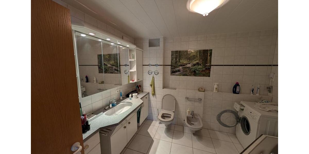 Wohnen über den Weinbergen – Stilvolle 3,5-Zimmer-Maisonette 3.5 zimmer