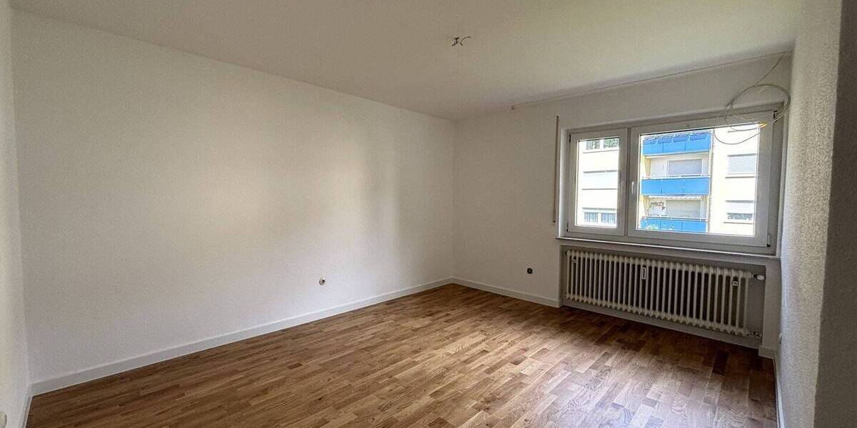 Etagenwohnung Ludwigsburg Neckarweihingen - 4 Zimmer, 135 m&sup2;, 1.850&euro; | Angebot:26917534