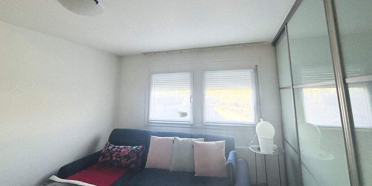 Etagenwohnung Esslingen Sulzgries - 4 Zimmer, 105 m&sup2;, 410.000&euro; | Angebot:24515425