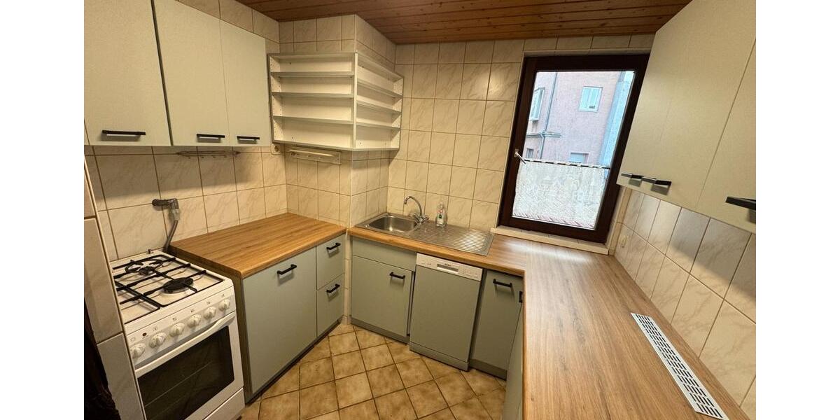 Doppelhaushälfte Stuttgart Luginsland - 4 Zimmer, 112 m&sup2;, 1.560&euro; | Angebot:25080214