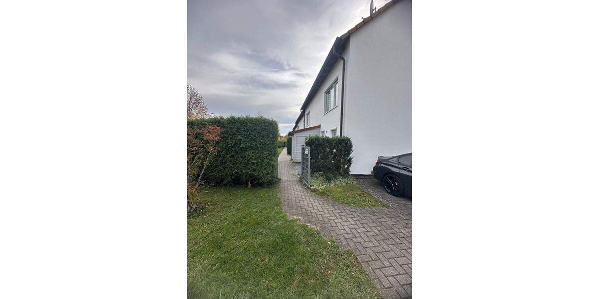 Naturnah & modern! Reihenmittelhaus mit Kfz-Stellplatz 6 zimmer