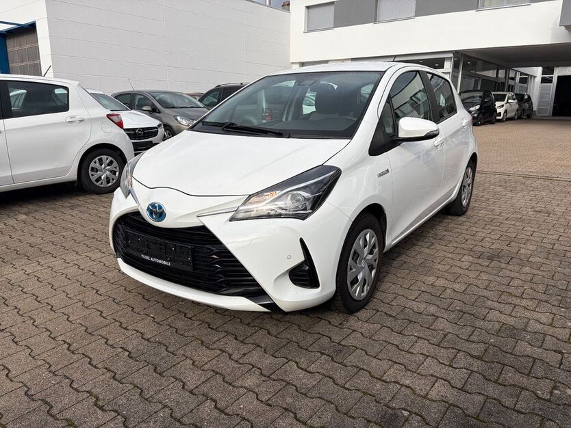 Toyota Yaris 98.792 km 11.995 € Stuttgart 70597