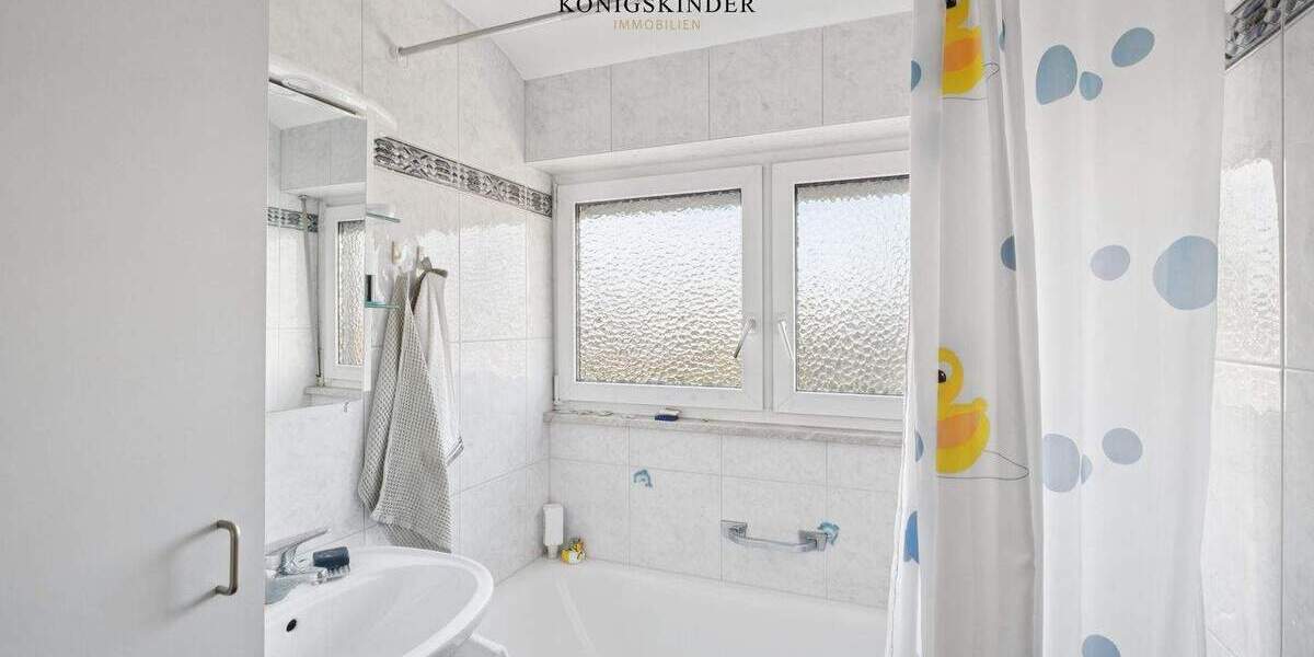 Mehrfamilienhaus, Wohnhaus Stuttgart Weilimdorf - 9 Zimmer, 191 m&sup2;, 730.000&euro; | Angebot:23252764