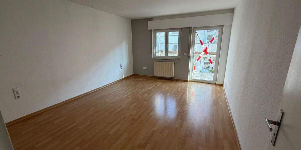 Etagenwohnung Stuttgart Süd - 3 Zimmer, 80 m&sup2;, 360.000&euro; | Angebot:25464444