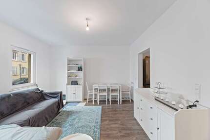 Wohnung Esslingen - 2.5 Zimmer, 64 m&sup2;, 299.000&euro; | Angebot:26883759