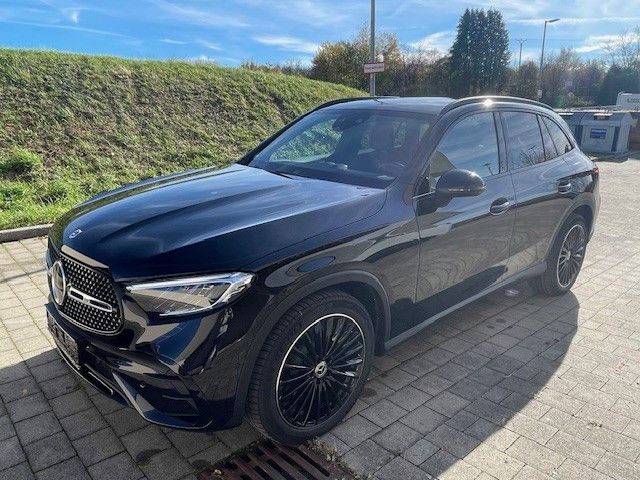 Mercedes-Benz GLC 450 3.300 km 68.900 € Aspach 71546
