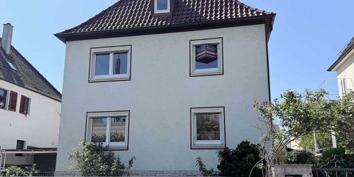 Einfamilienhaus Kornwestheim - 8 Zimmer, 140 m&sup2;, 584.000&euro; | Angebot:26414281