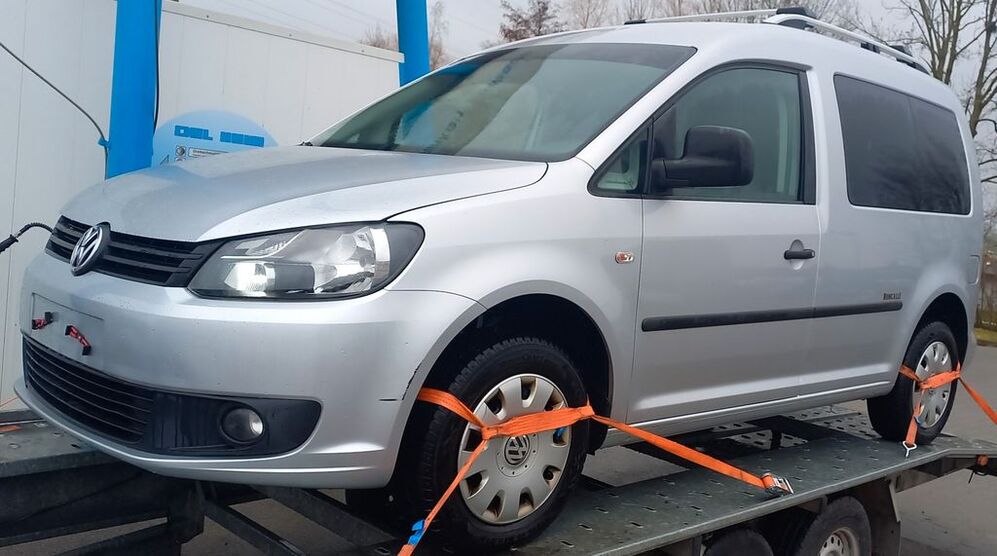 VW Caddy 266.000 km 4.800 € Holzgerlingen 71088