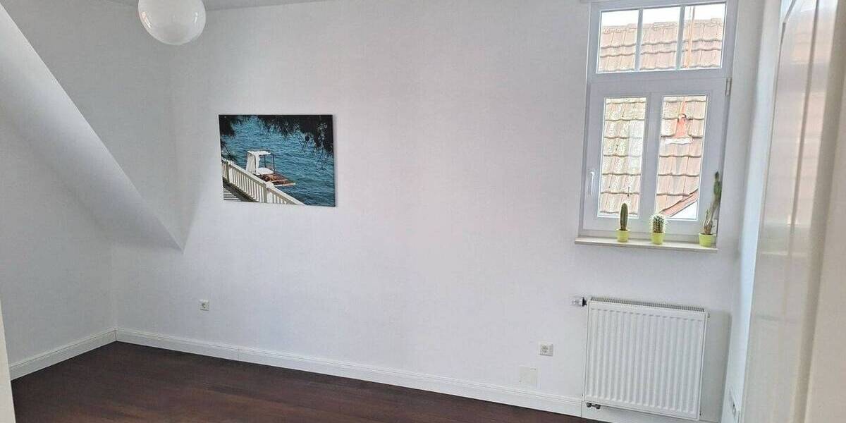 Einfamilienhaus Stuttgart Wangen - 8 Zimmer, 126 m&sup2;, 749.000&euro; | Angebot:24027167