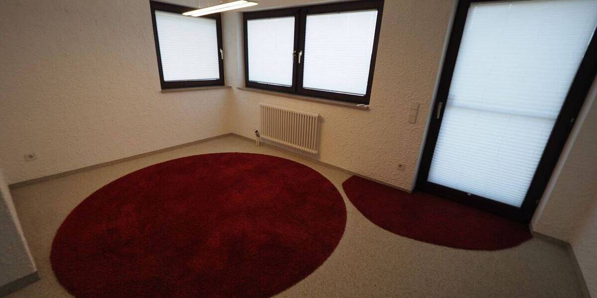 Einfamilienhaus Ammerbuch Entringen - 7 Zimmer, 236 m&sup2;, 930.000&euro; | Angebot:24545059