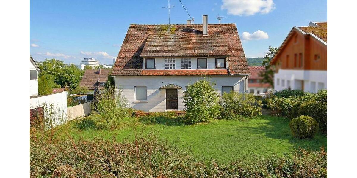 Einfamilienhaus Leonberg - 9 Zimmer, 240 m&sup2;, 750.000&euro; | Angebot:26015666