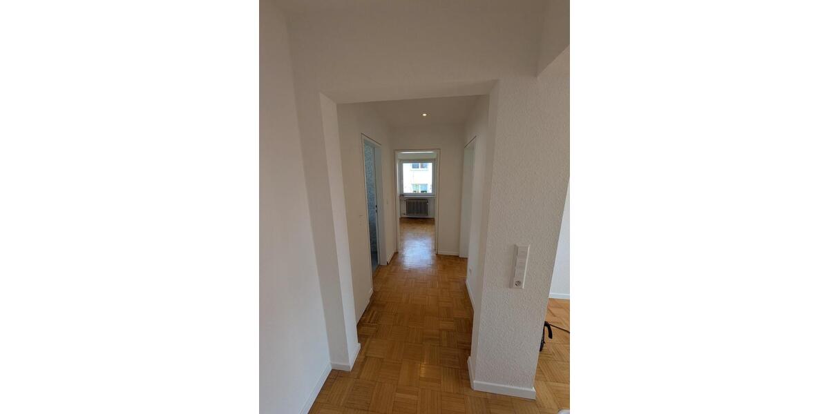 Etagenwohnung Kornwestheim - 3.5 Zimmer, 82 m&sup2;, 1.490&euro; | Angebot:26395526